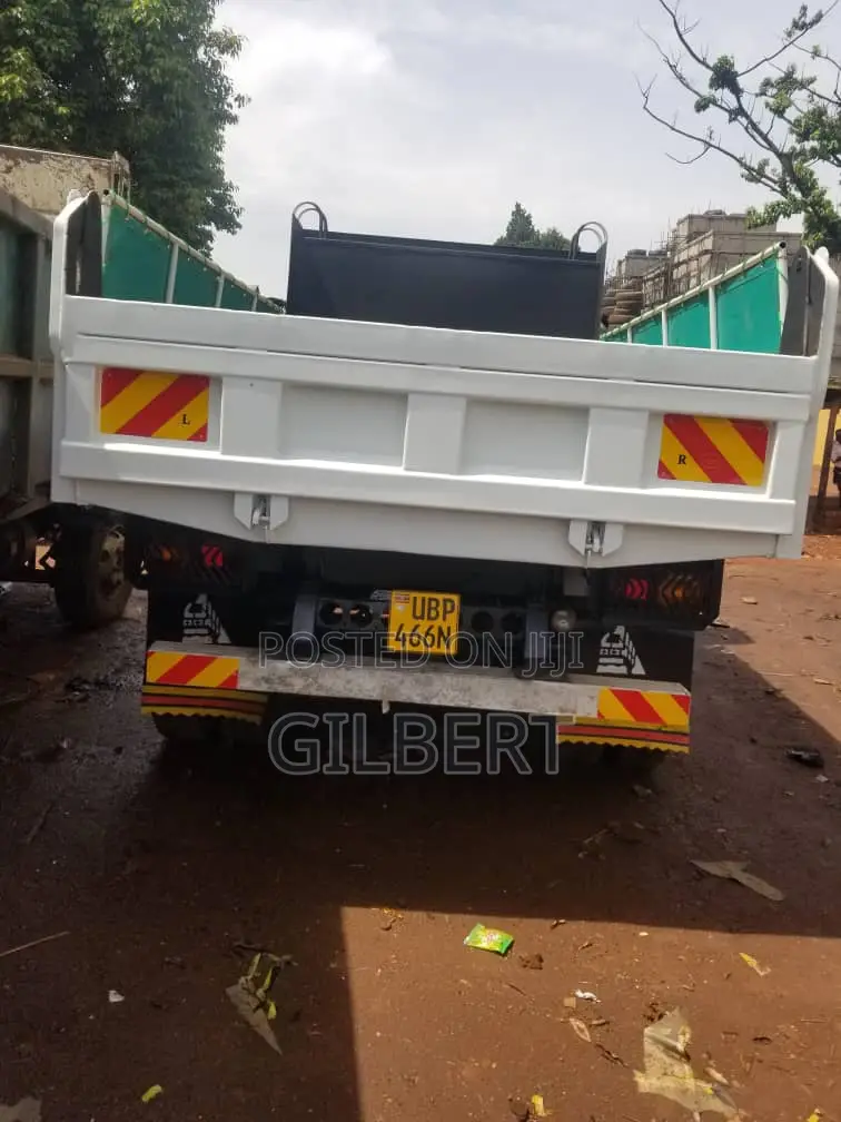 Fuse Fighter Dumper - Slightly Used in Uganda