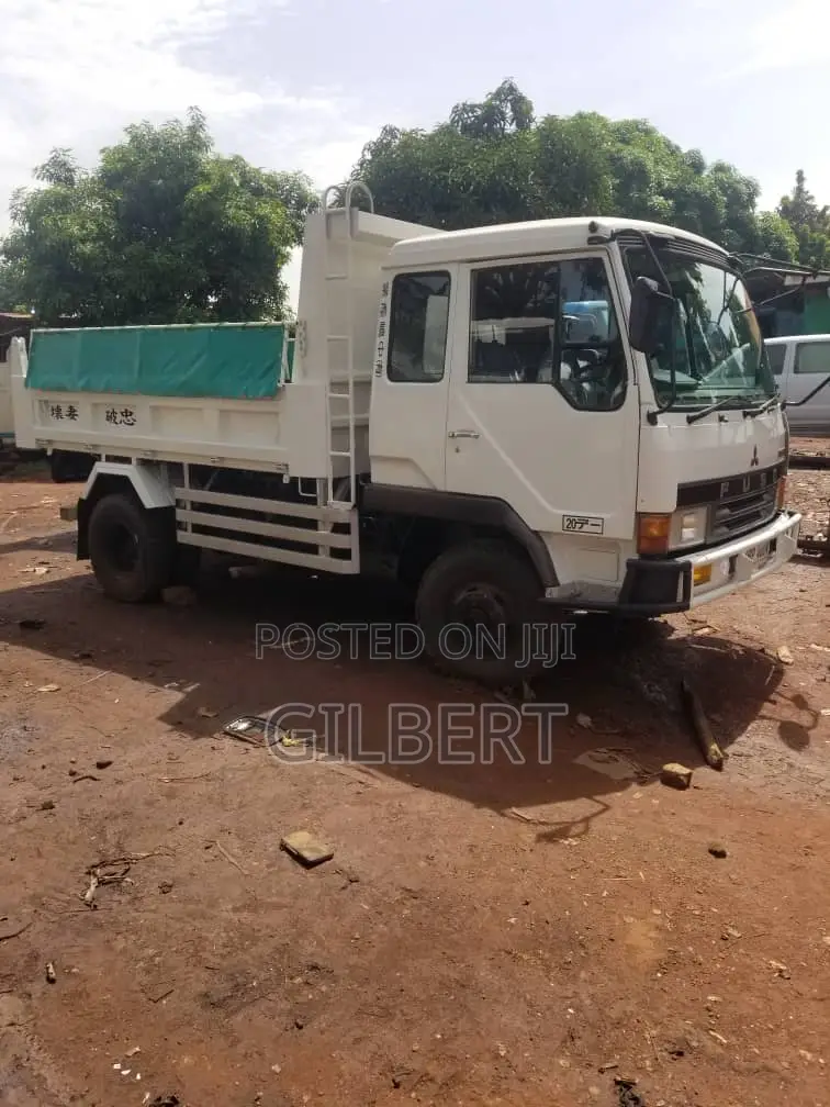 Fuse Fighter Dumper - Slightly Used in Uganda