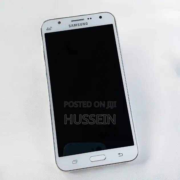 Samsung Galaxy J7 16 GB White