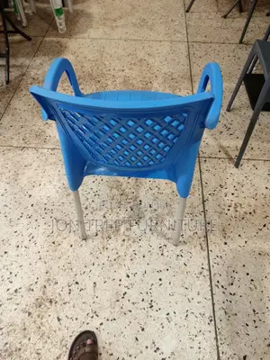 Plastic Restaurant Chair