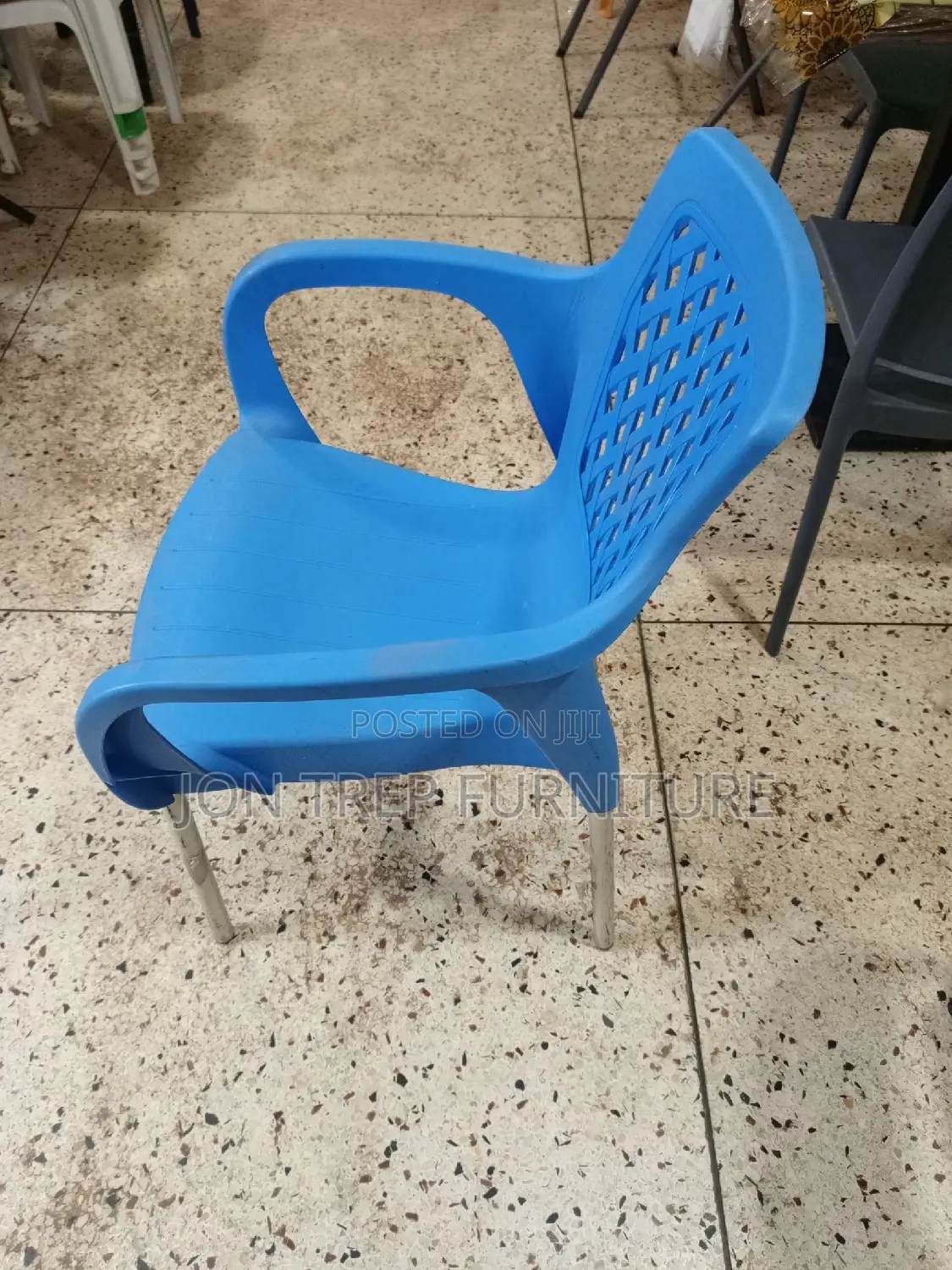 Plastic Restaurant Chair