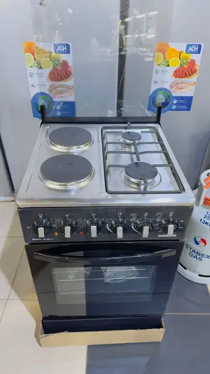 GLOBALSTAR 2 + 2 Automatic Cookers \\ 50cm × 50cm \\ Black