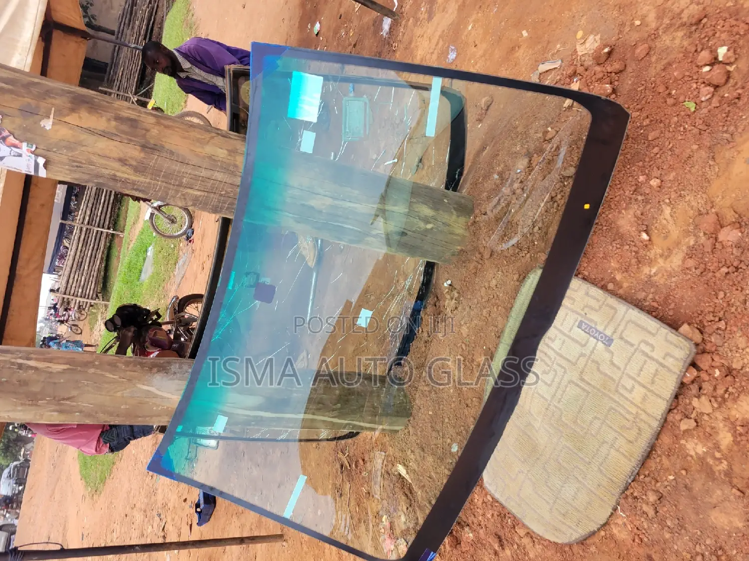 Windscreen Glass Repair Shop