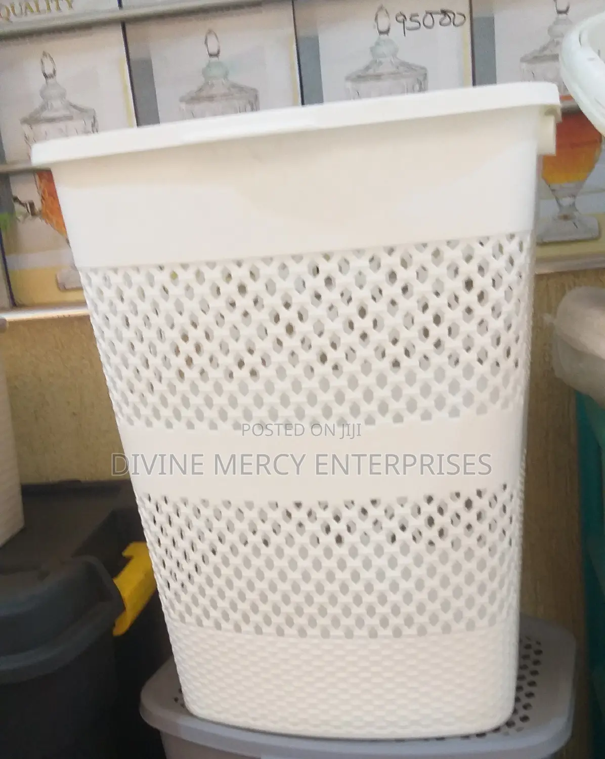 Executive Square Laundry Basket