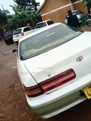 Toyota Mark II 2001 White