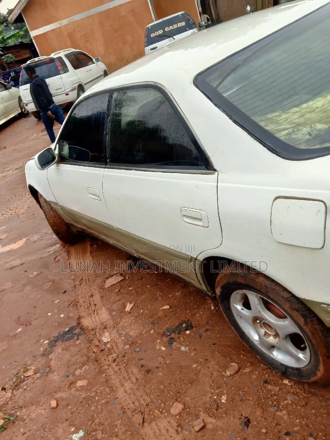 Toyota Mark II 2001 White