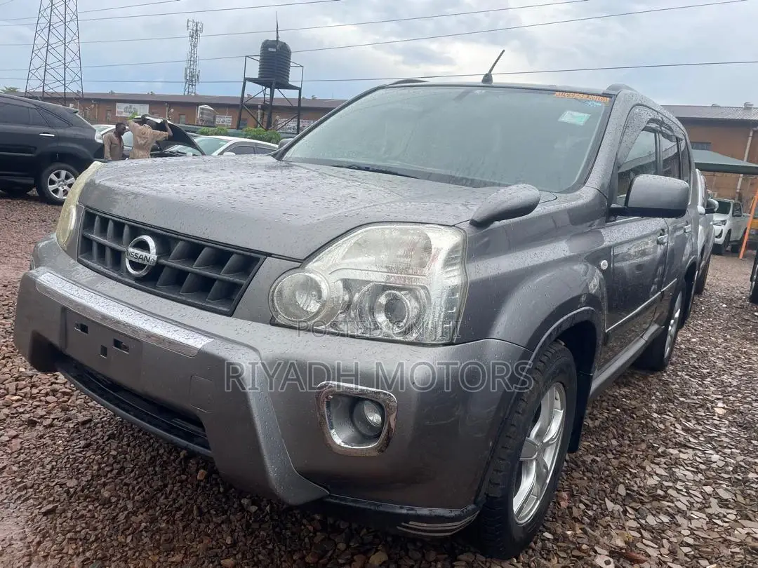 Nissan X-Trail 2.0 Petrol XE 2010 Gray