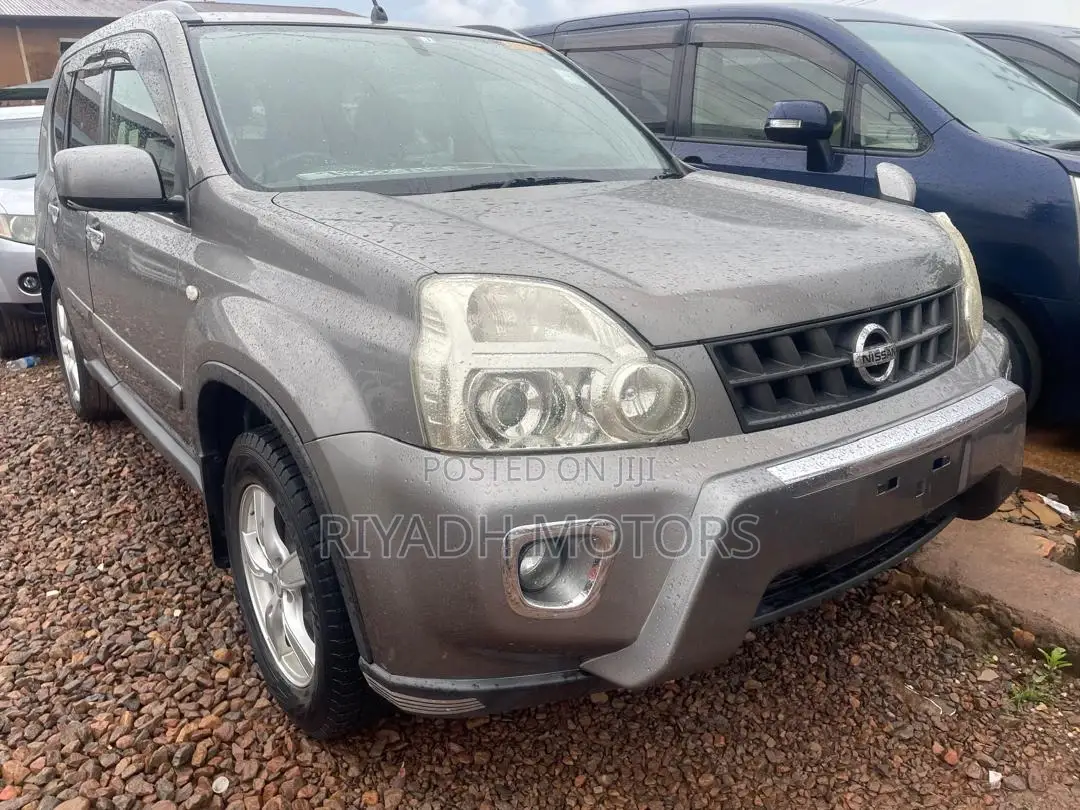 Nissan X-Trail 2.0 Petrol XE 2010 Gray