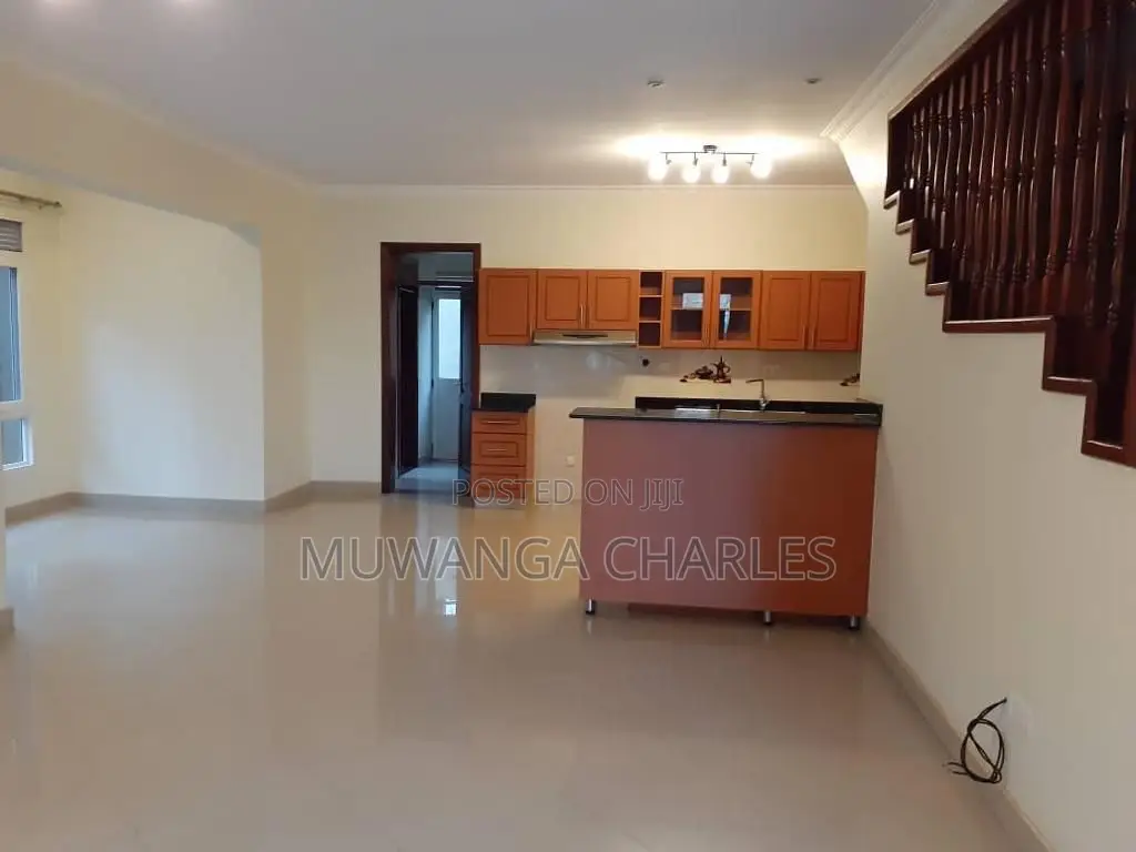4bdrm Duplex in Fs Properties Ltd, Central Division for rent