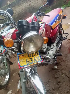 Bajaj Boxer 100 2019 Red