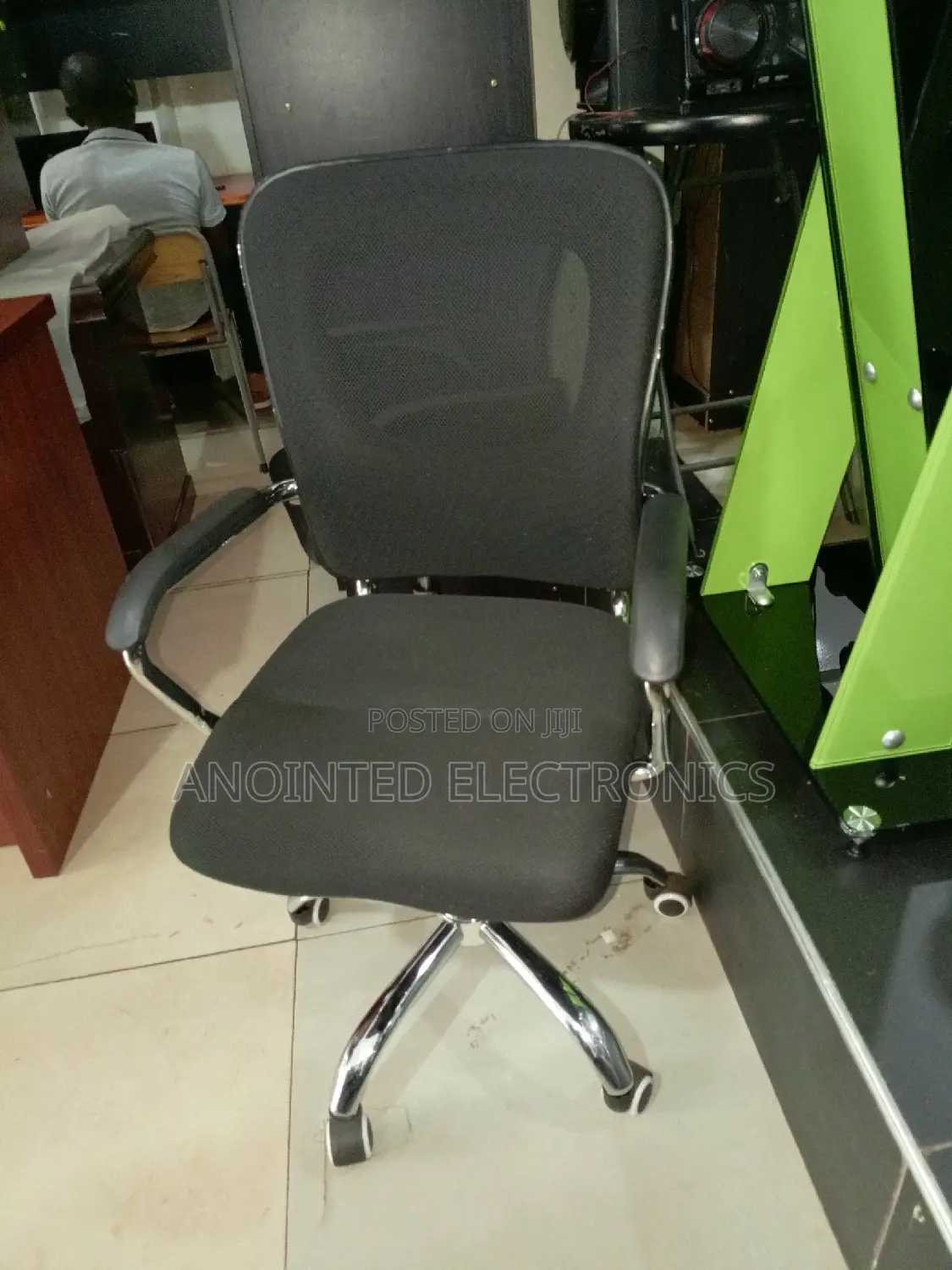 Office Chairs Black