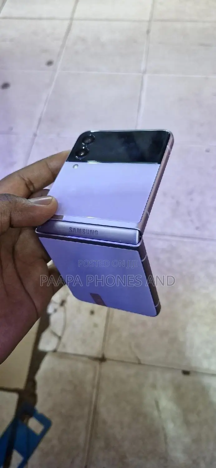 New Samsung Galaxy Z Flip 3 256 GB Purple