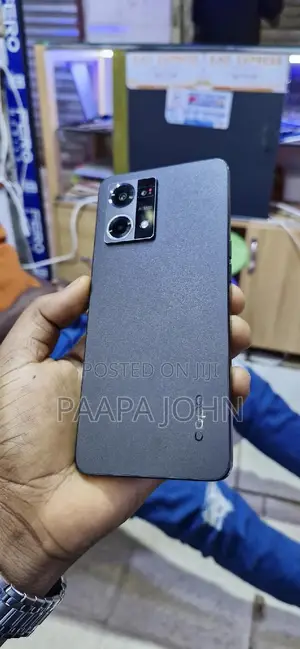 Oppo Reno7 256 GB Black