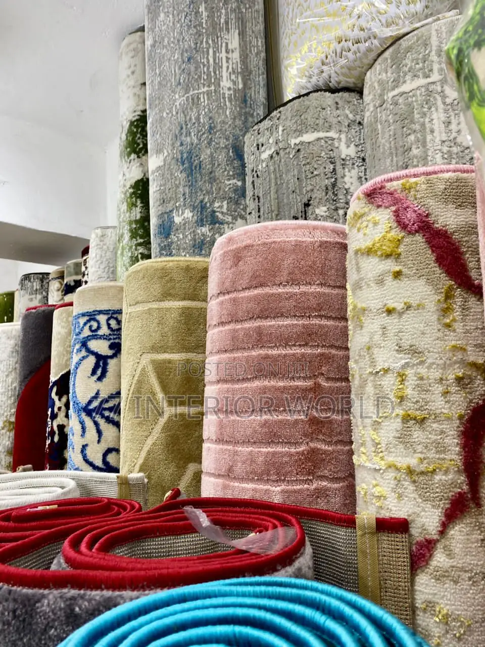 Center Carpets