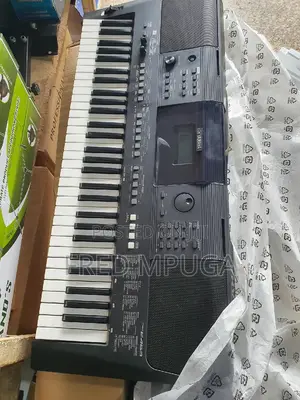 Yamaha Keyboard PSR E463