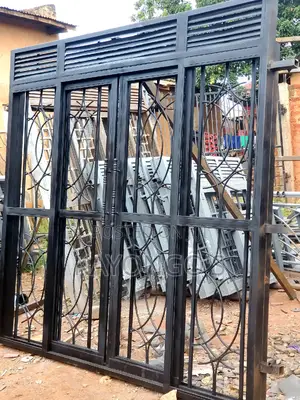 Metalic Door 8 by 8 Sqre Ft
