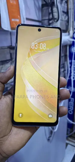 Infinix Smart 8 128 GB Yellow
