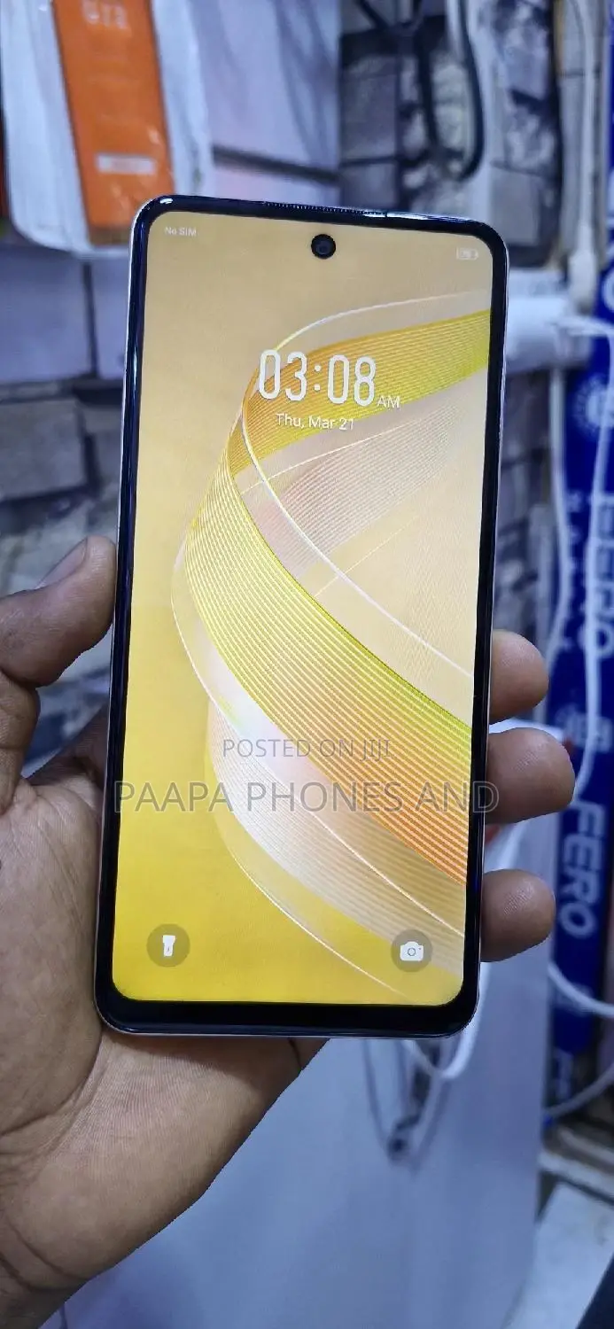 Infinix Smart 8 128 GB Yellow
