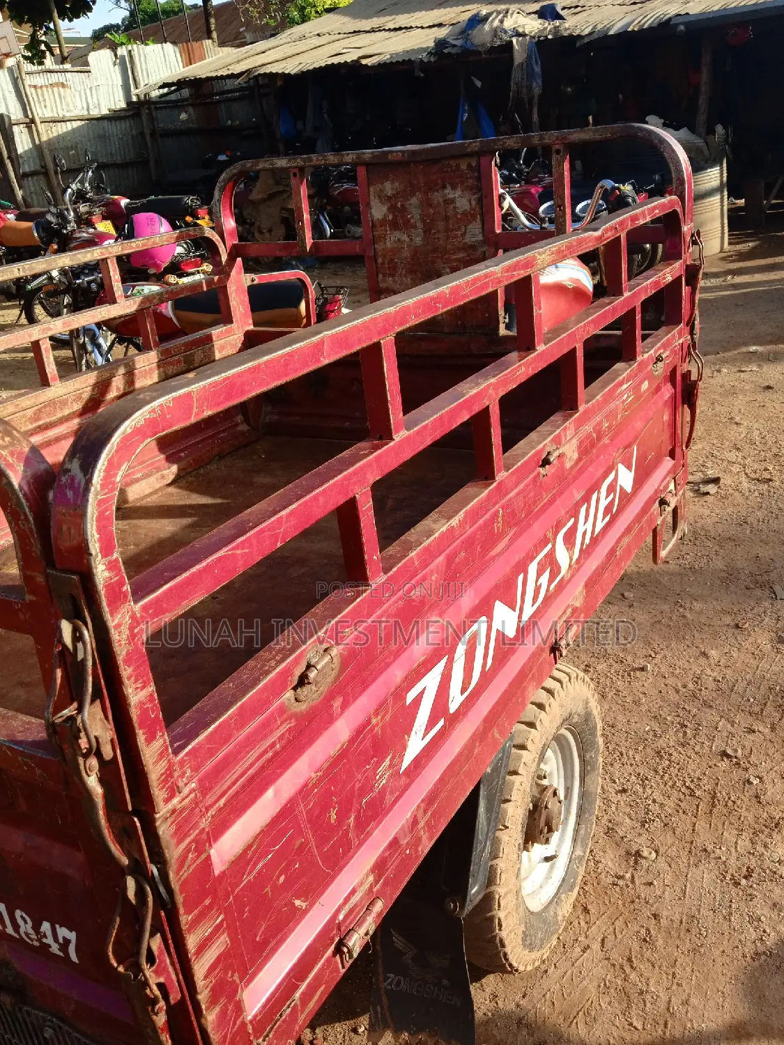 Tricycle 2023 Red