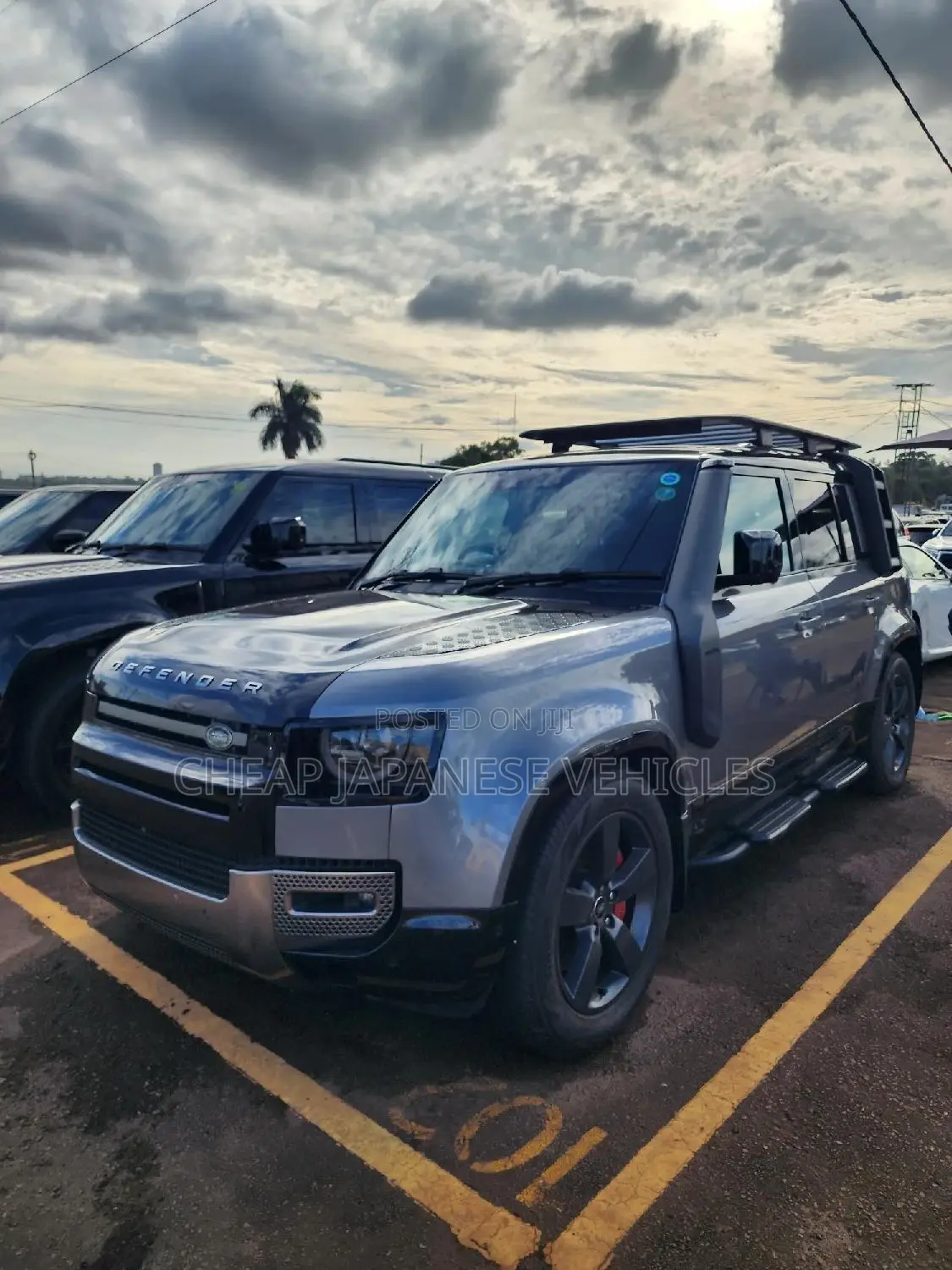 Land Rover Defender V8 2022 Gray