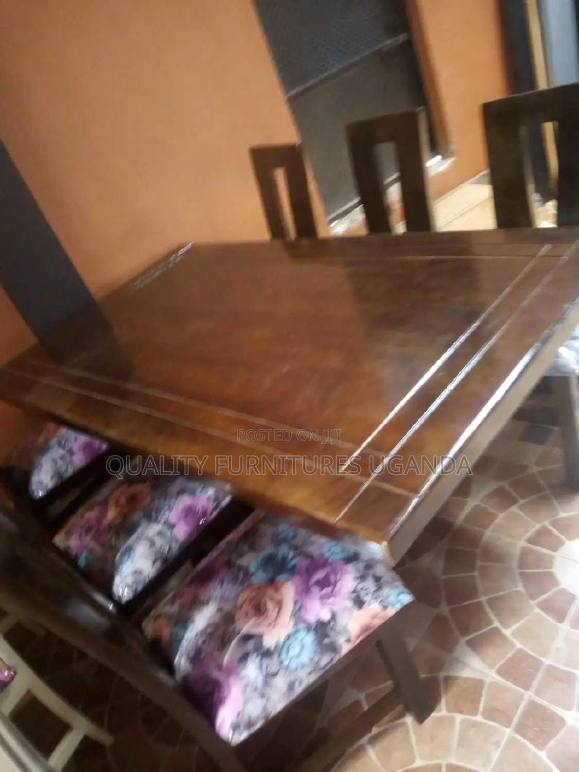 6 Seater Seater Dinning Table on Order