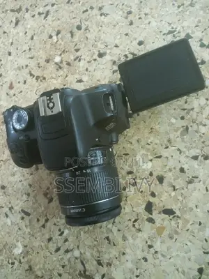 CANON EOS 650D Camera.