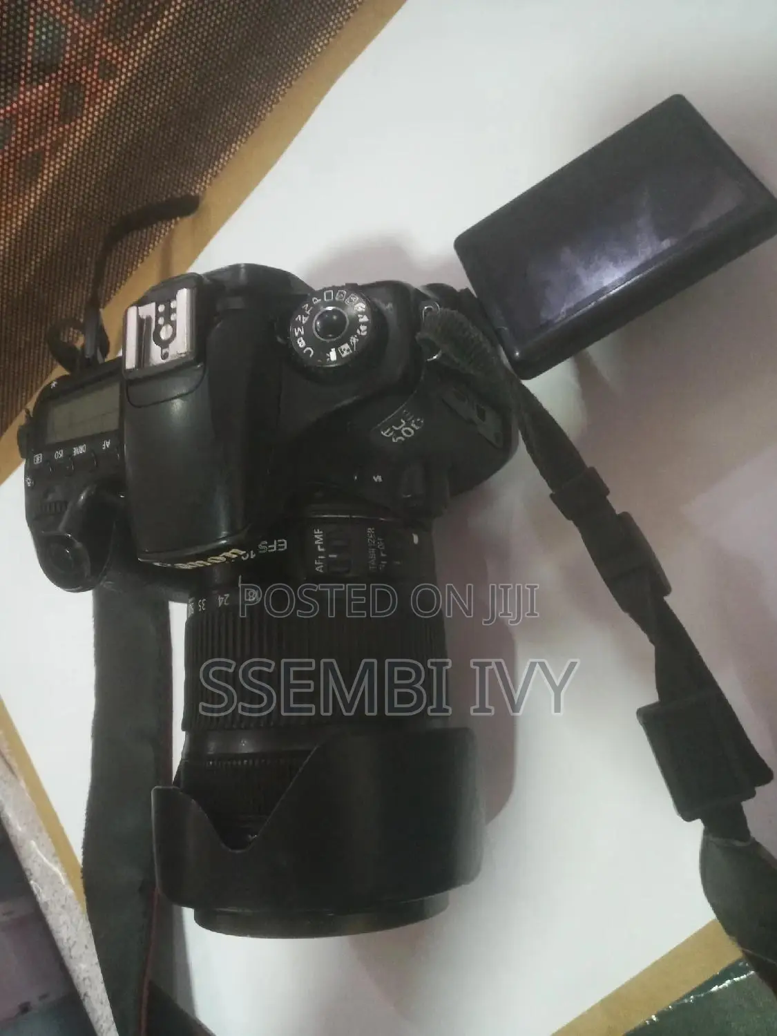 CANON EOS 60D Camera With 18-135mm Lens.