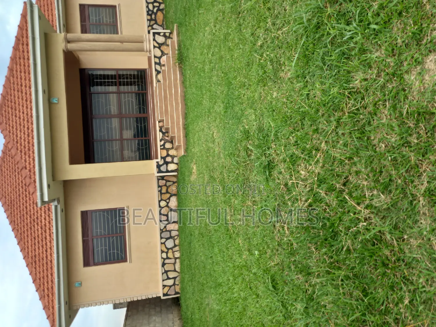 Furnished 4bdrm House in Kira for sale