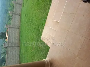 Furnished 4bdrm House in Kira for sale