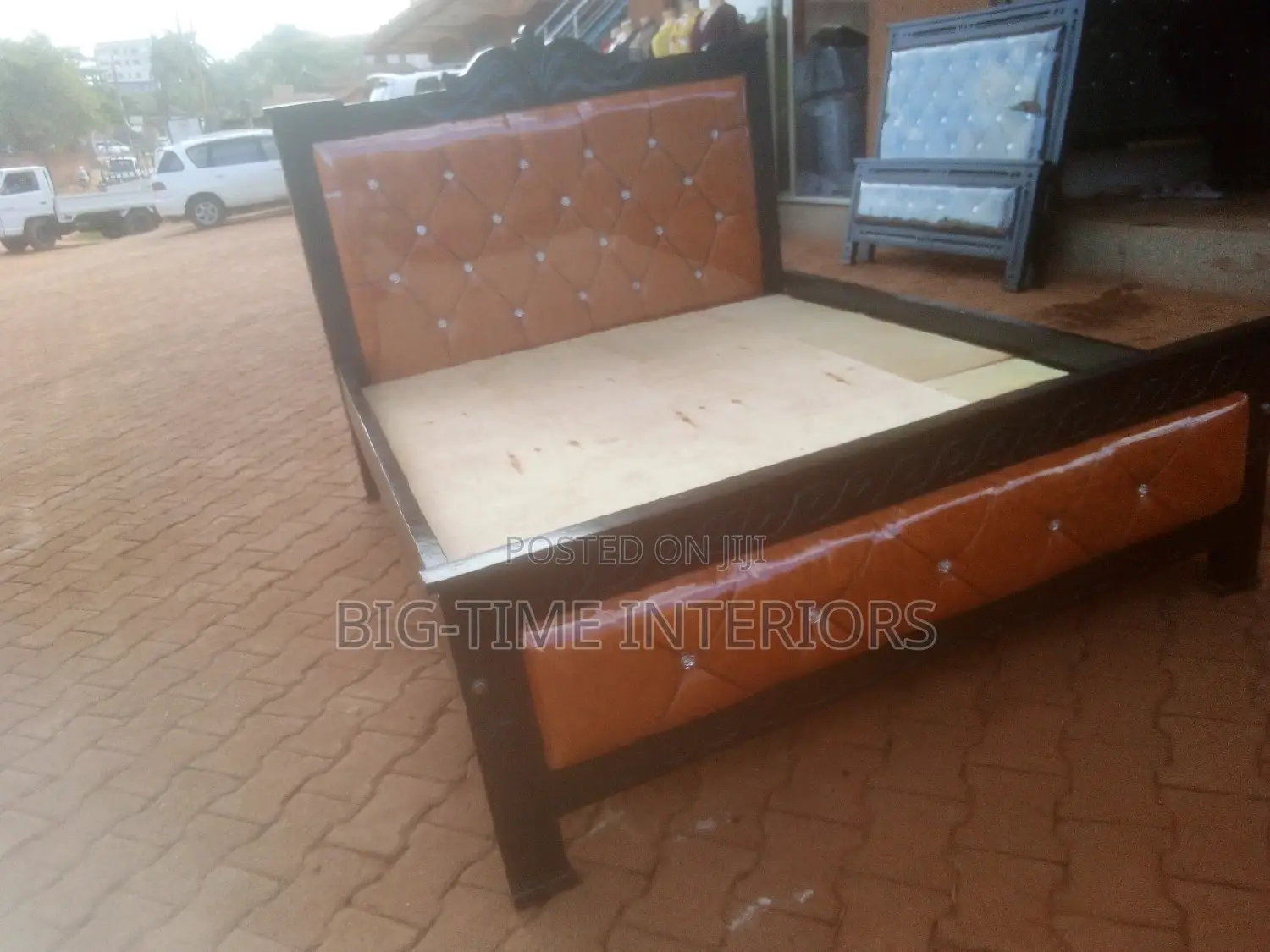 Strong 5by6 Brown Leather Bed 8