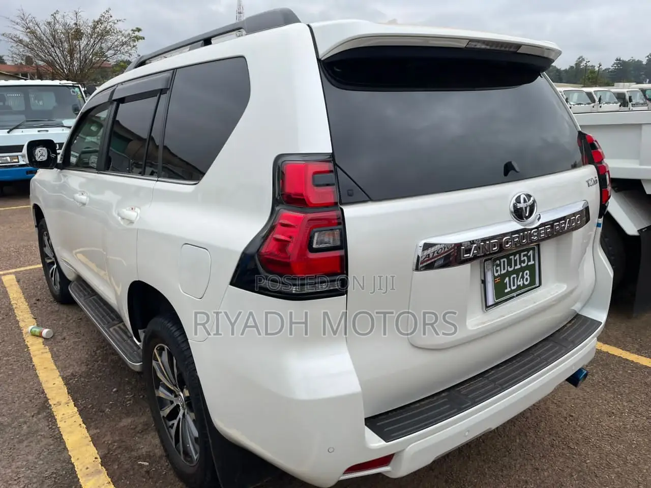Toyota Land Cruiser Prado 2.8 2021 White
