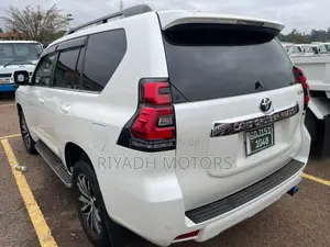 Toyota Land Cruiser Prado 2.8 2021 White