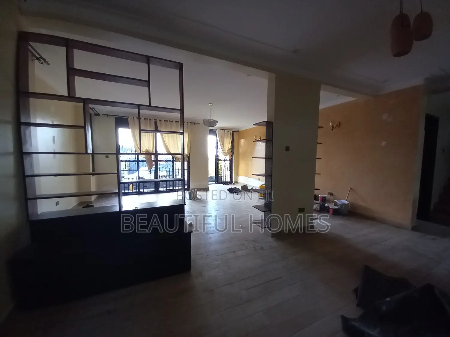 Furnished 6bdrm Mansion in Kiwatule, Central Division for sale