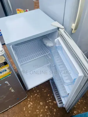 Adh Fast Freezing Fridge 120L
