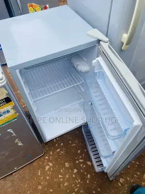 Adh Fast Freezing Fridge 120L