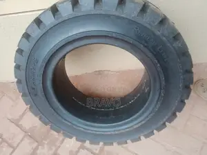 28*9-15 Hamour Solid Tyres.