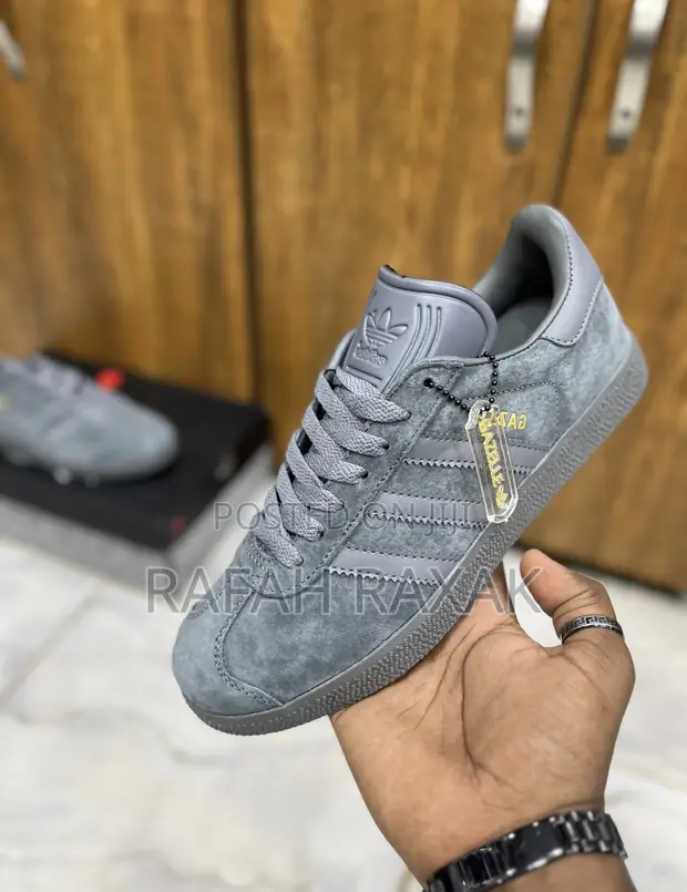 Original Grey Adidas Gazelle Sneaker in Central Division Shoes