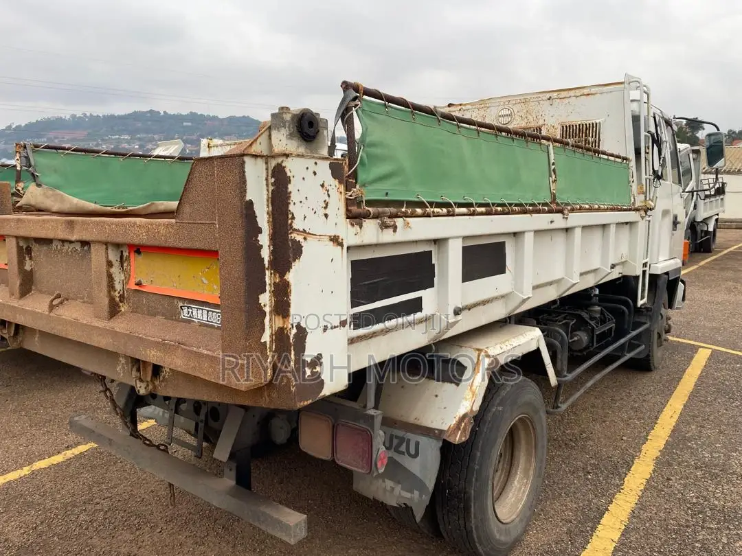 Isuzu Forward 1989