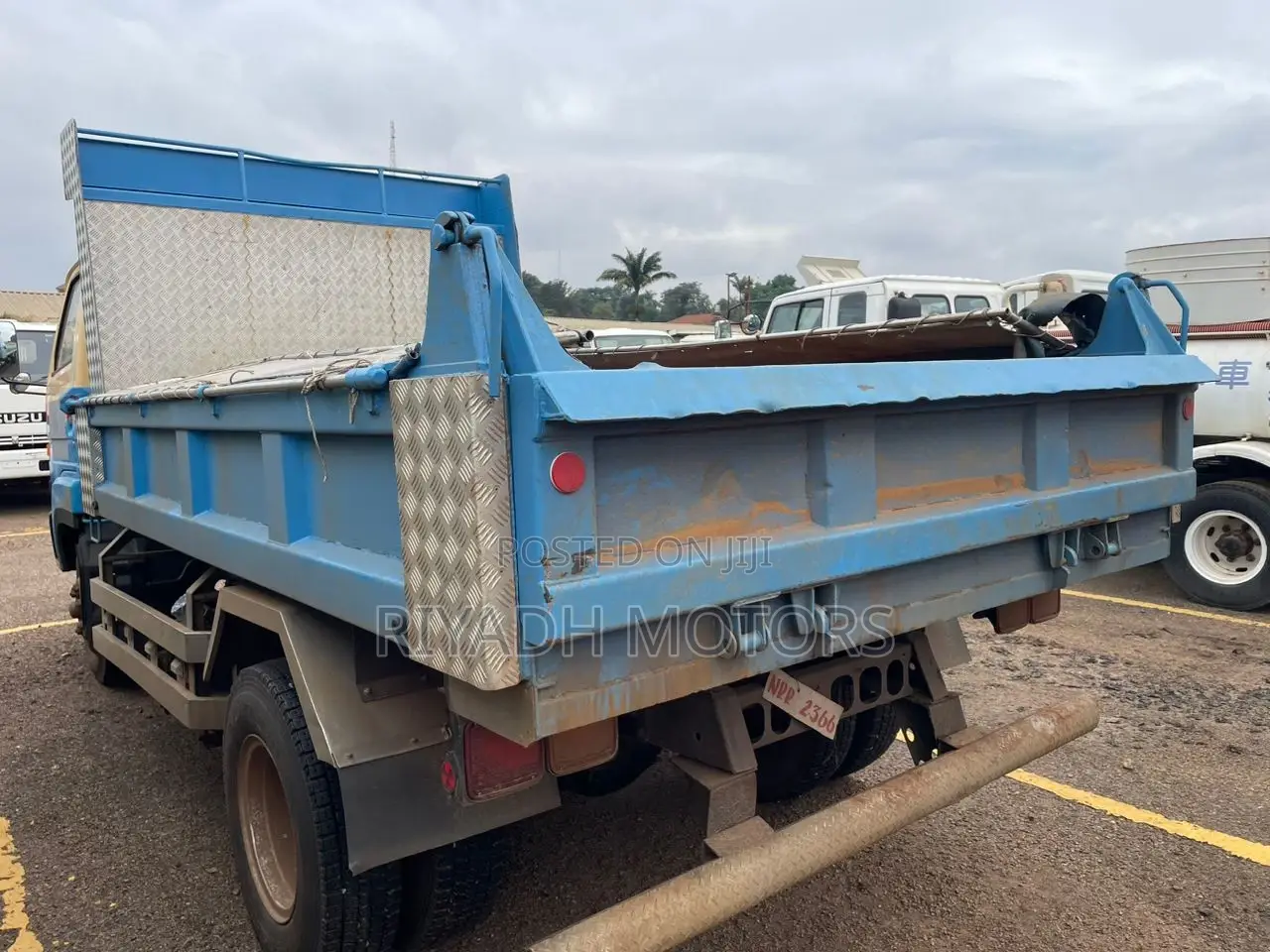 Isuzu 4tonnes Dumper