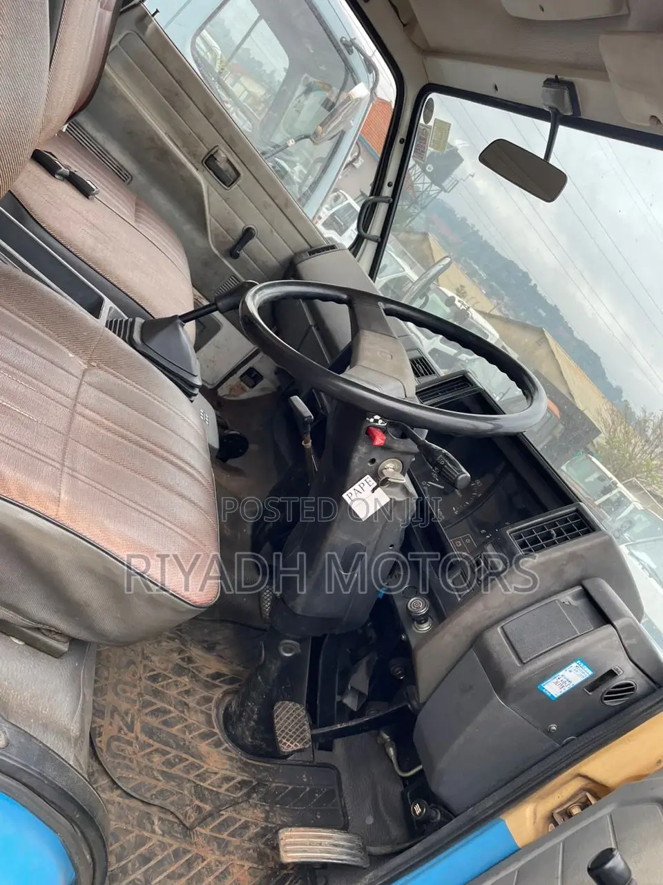 Isuzu 4tonnes Dumper