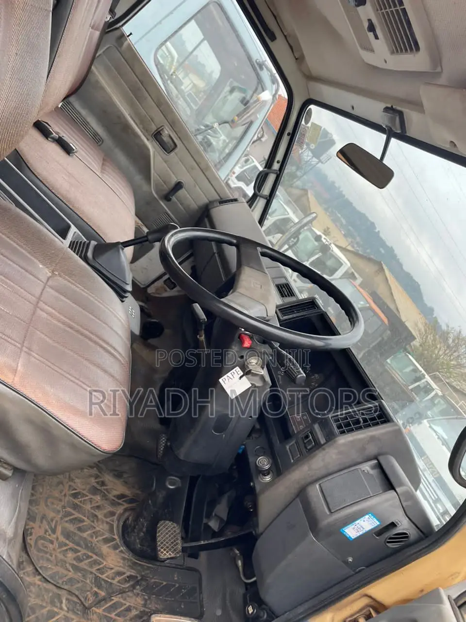 Isuzu 4tonnes Dumper