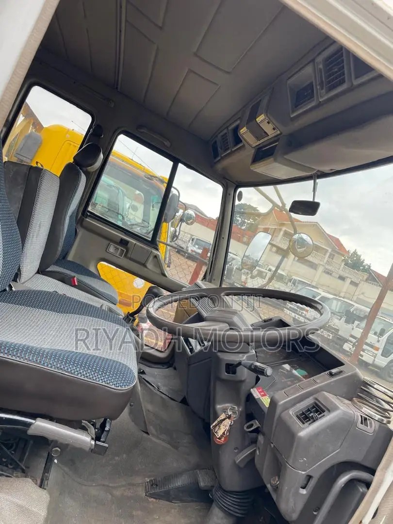 Fuso Box Body Japanese Used