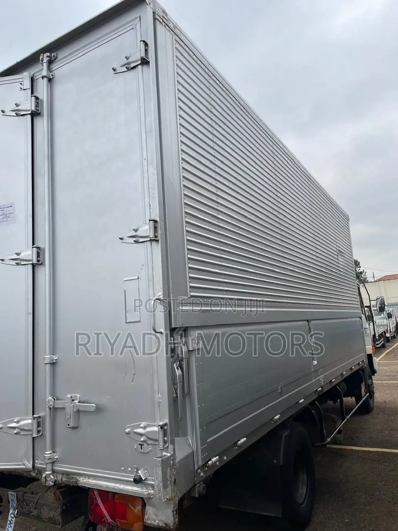 Fuso Box Body Japanese Used