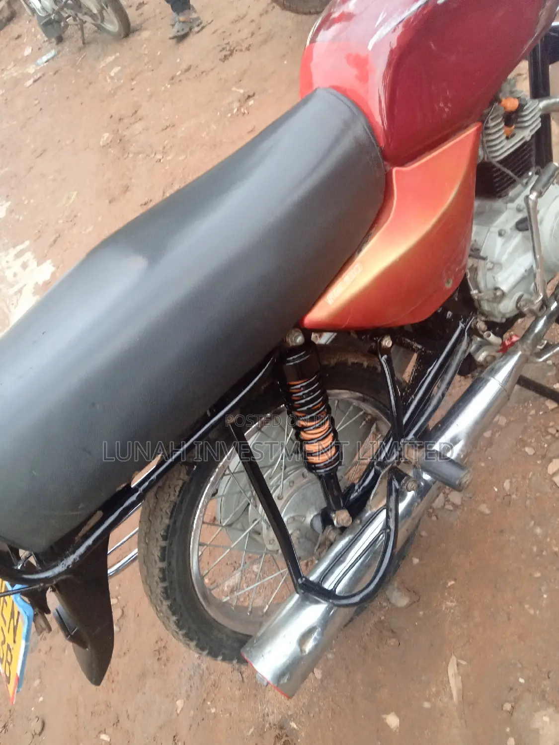Bajaj Boxer 100 2021 Red