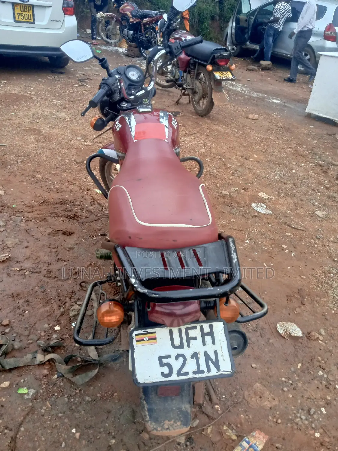 TVS HLX 125 2022 Red