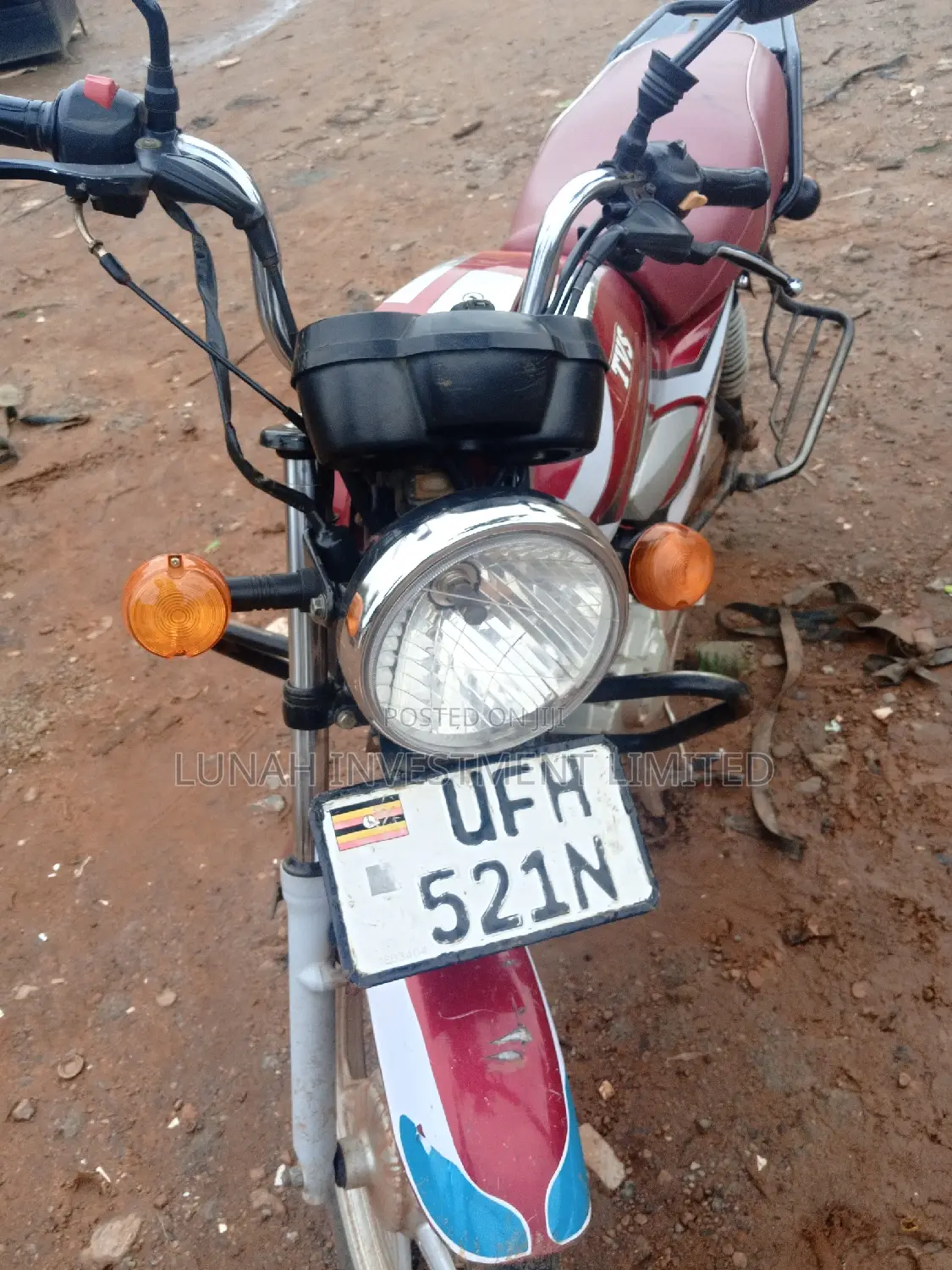 TVS HLX 125 2022 Red