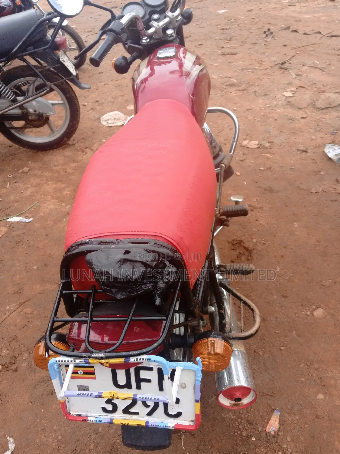 Bajaj Boxer 100 2022 Red