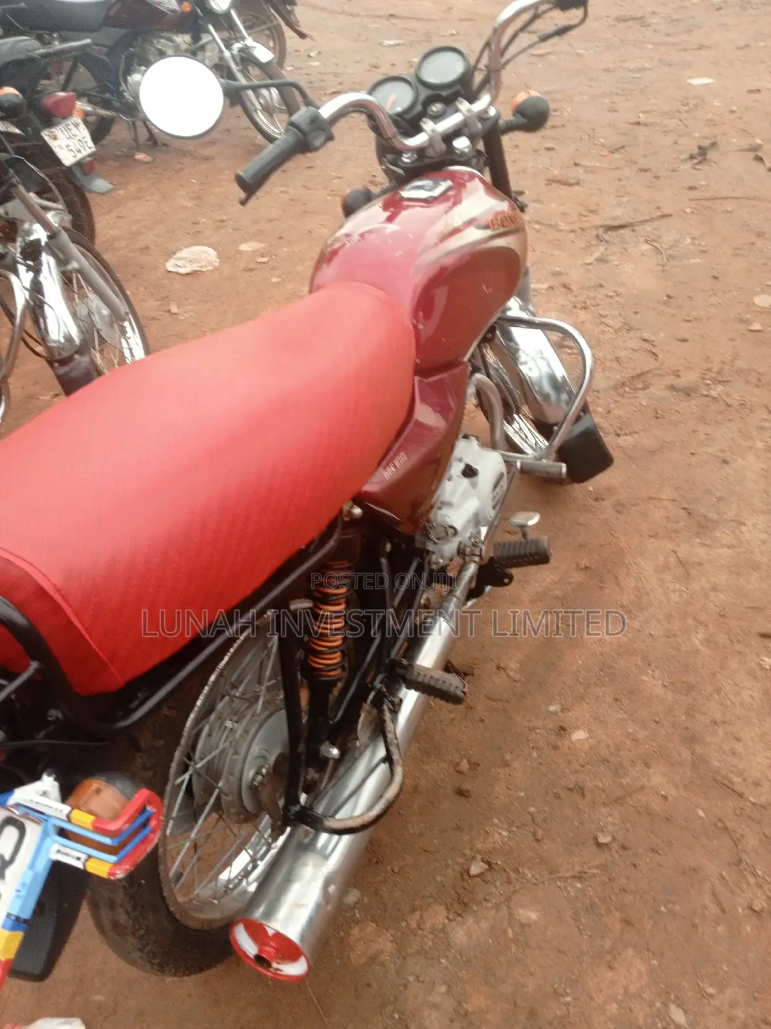 Bajaj Boxer 100 2023 Red