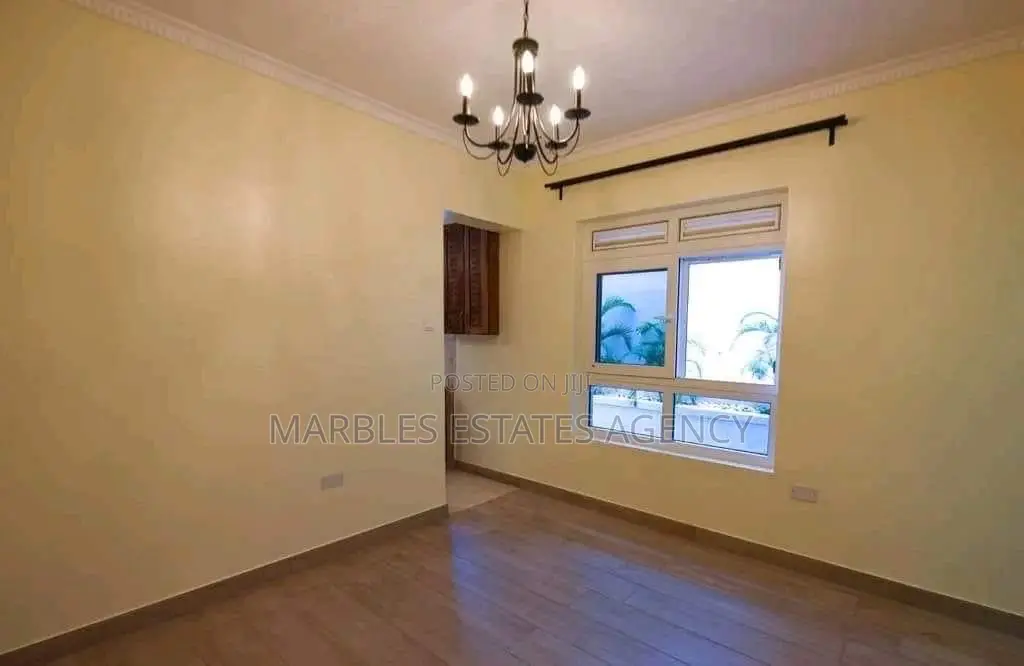 Furnished 4bdrm Maisonette in Bugolobi, Central Division for rent