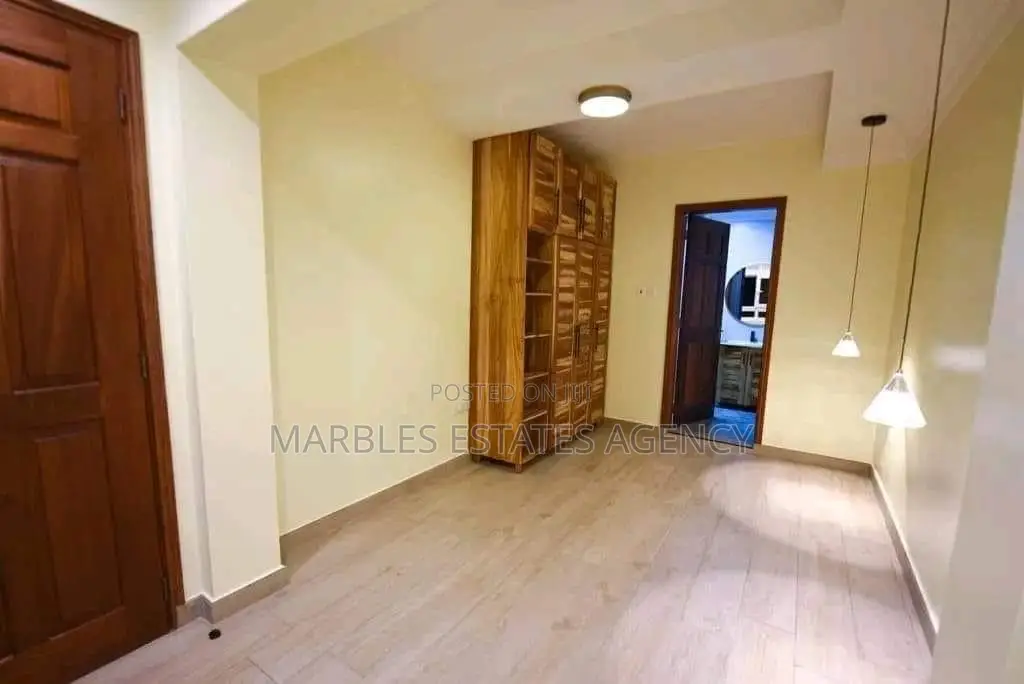 Furnished 4bdrm Maisonette in Bugolobi, Central Division for rent